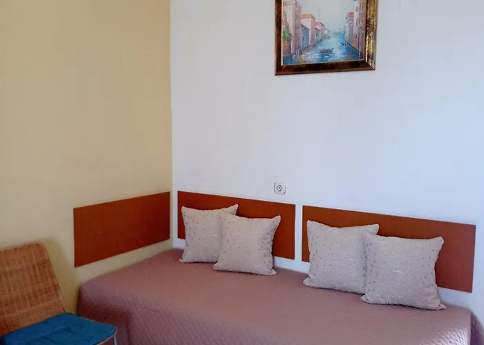 Irinoula Apartamento *