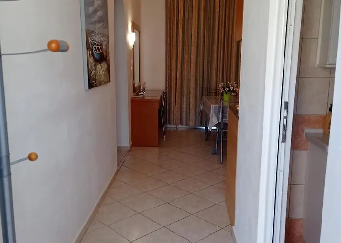 Irinoula * Livadia (Tilos)