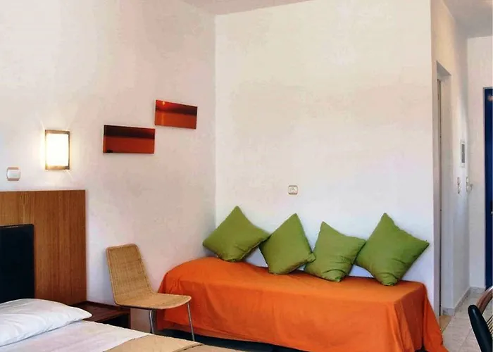 Irinoula * Livadia (Tilos)